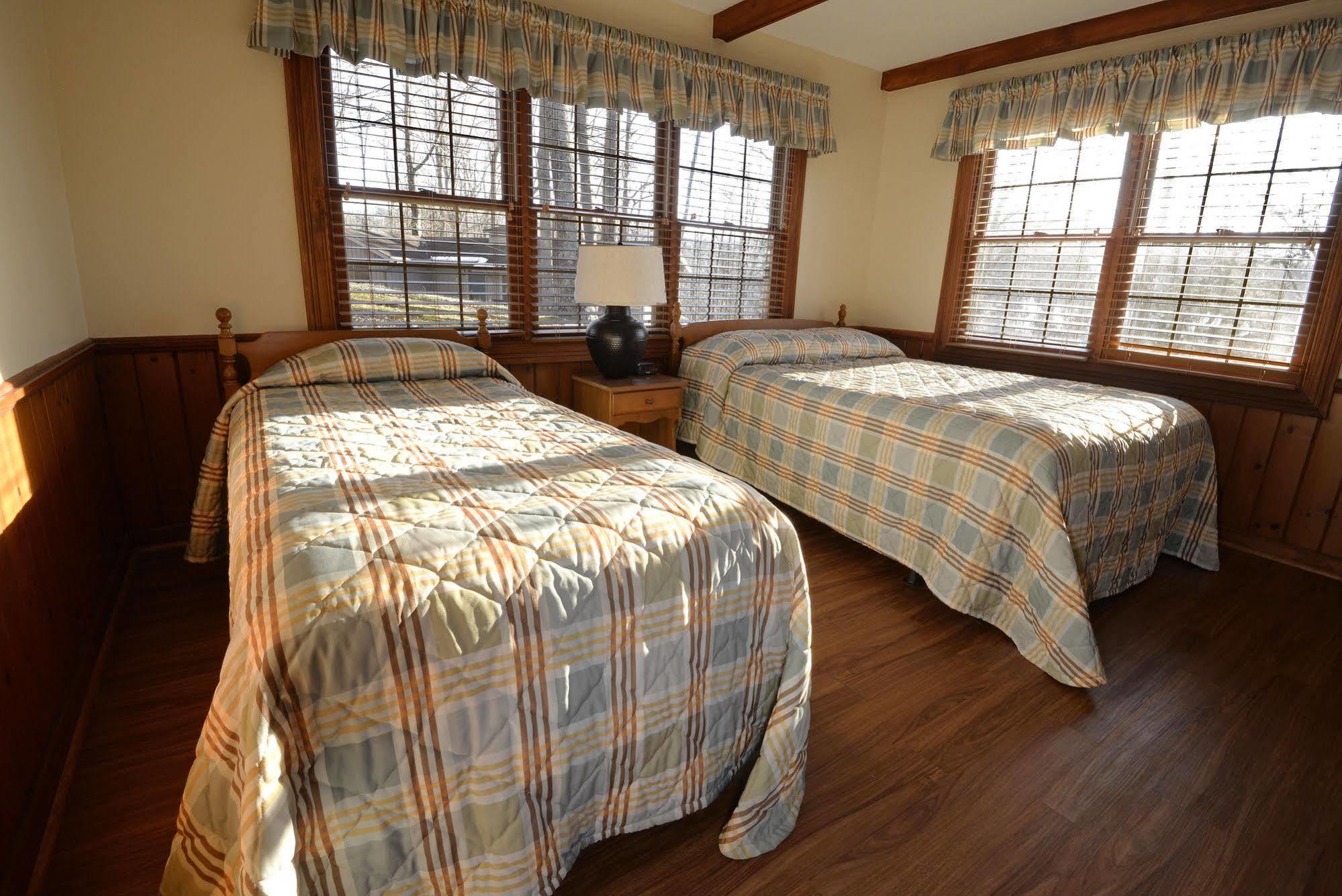 Lake Cumberland State Resort Park Jamestown Экстерьер фото